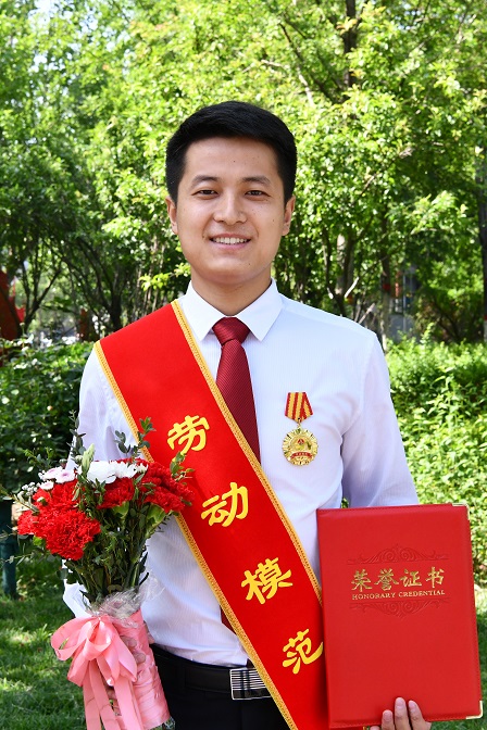 �F�\��������ļ��g֮��